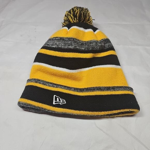 New Era NFL Pittsburgh Steelers Yellow/Black One Size Knit Football Winter Hat - Picture 3 of 5